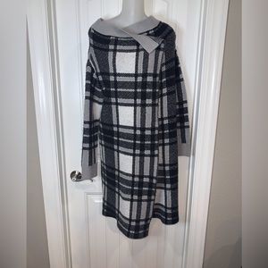 Cliche’ Black & Gray Sweater